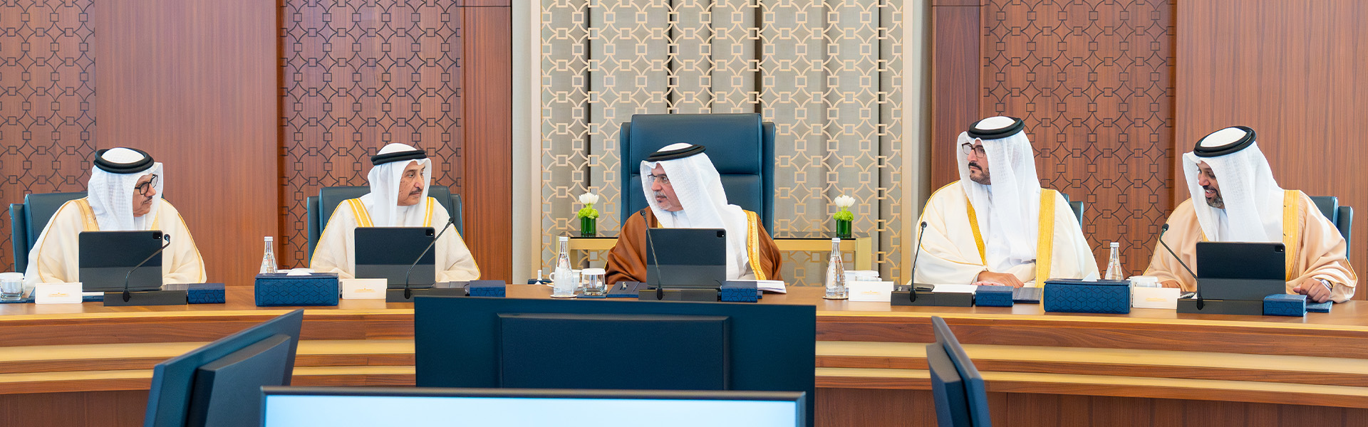 سمو ولي العهد رئيس مجلس الوزراء يترأس الاجتماع الاعتيادي الأسبوعي لمجلس الوزراء